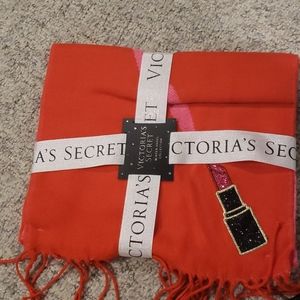 Victoria secret lipstick scarf